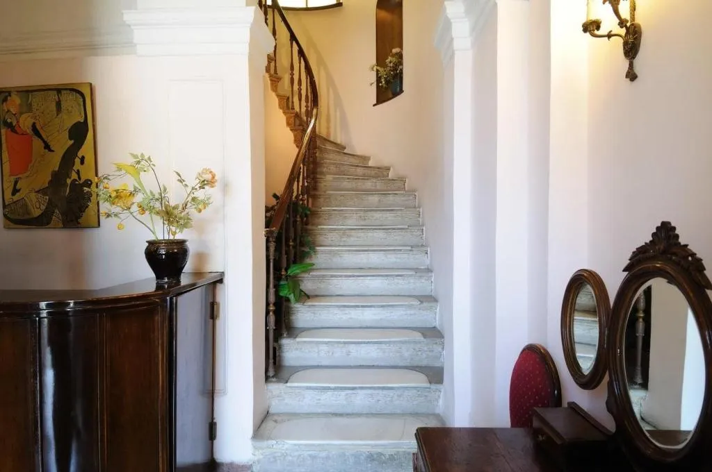 Lobby, Kostantinoupolis, Corfu