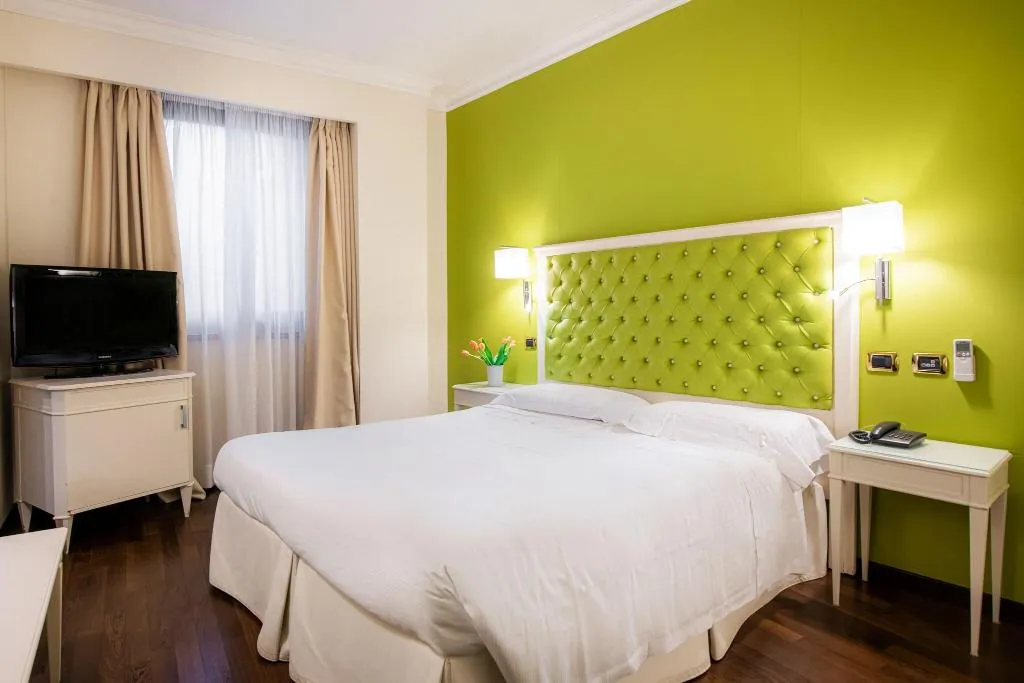 Double or Twin STANDARD Room, Trilussa Palace Congress & Spa, Rome