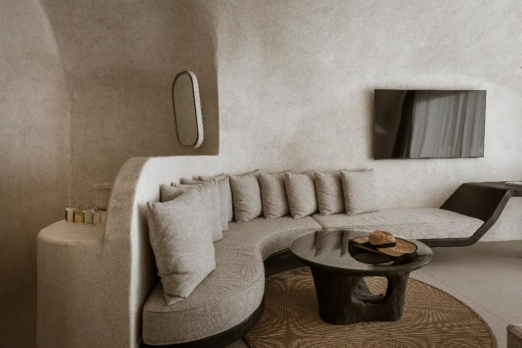 SUITE WITH PRIVATE POOL Room, One Of One Hotel, Santorini