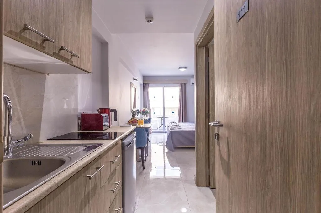 Room, Paul Marie, Cyprus