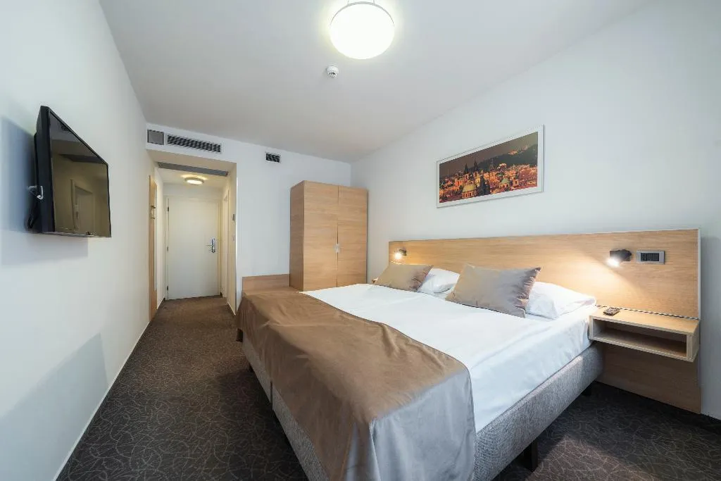 Double or Twin STANDARD Room, Ehrlich Hotel, Prague