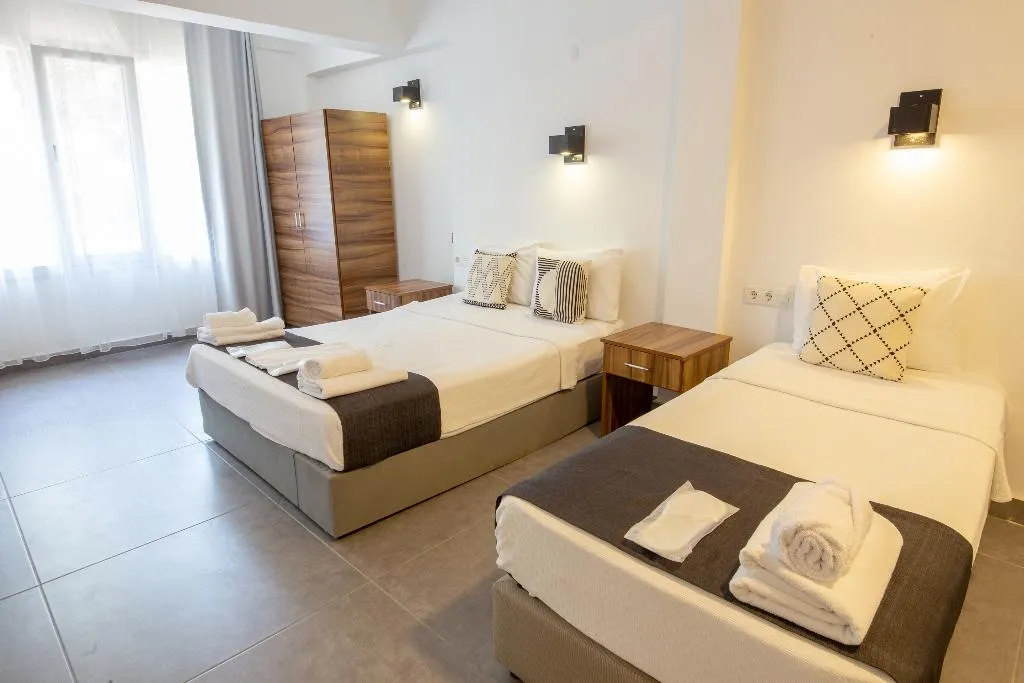 TRIPLE STANDARD Room, Camlik 87 Hotel Ayvalik, Izmir