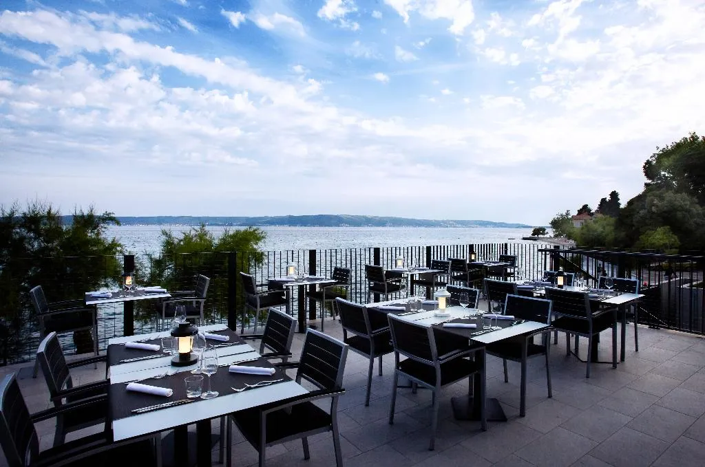 Terrace, Stacija, Split