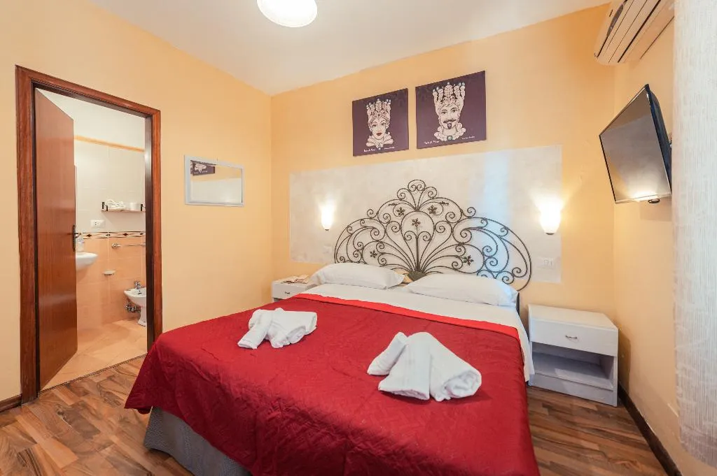DOUBLE STANDARD Room, Taormina Garden Hotel, Taormina