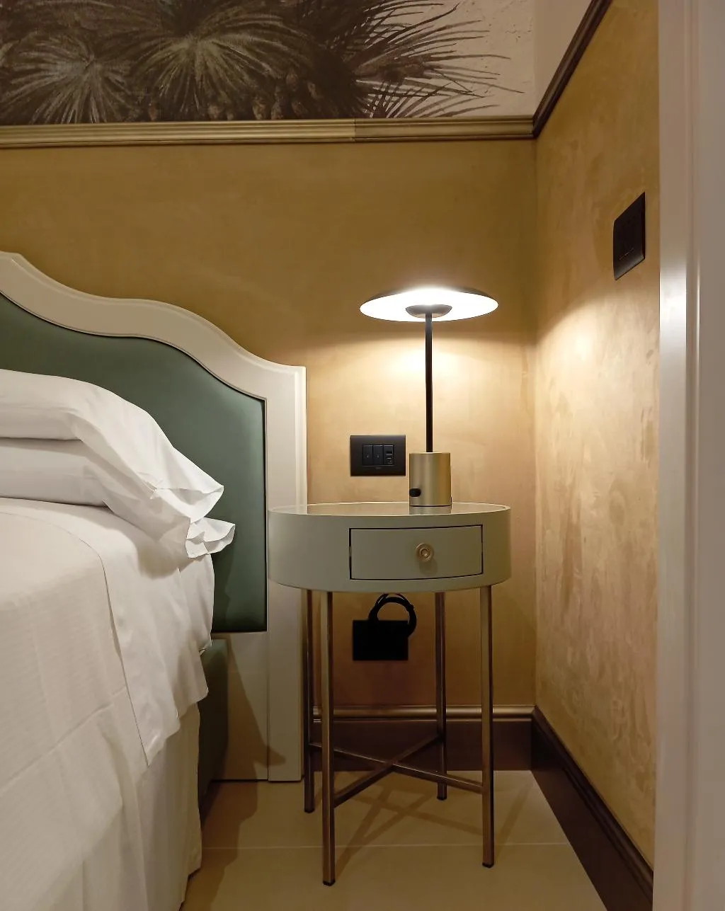 DOUBLE SUPERIOR Room, Palazzo Ognissanti, Florence