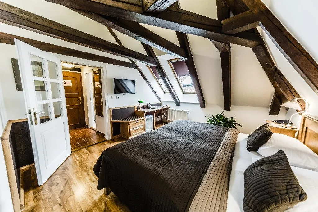 DOUBLE RIVER VIEW Room, Archibald at the Charles Bridge, Prague