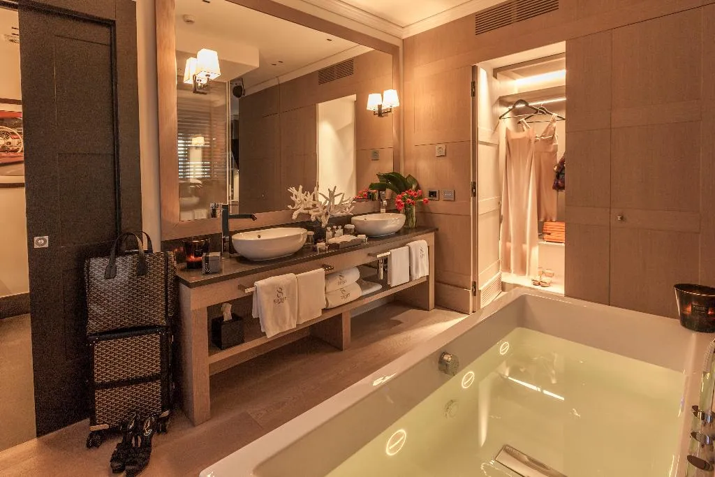 SUITE SEA VIEW WITH TERRACE Room, Eight Hotel Paraggi, Cagliari