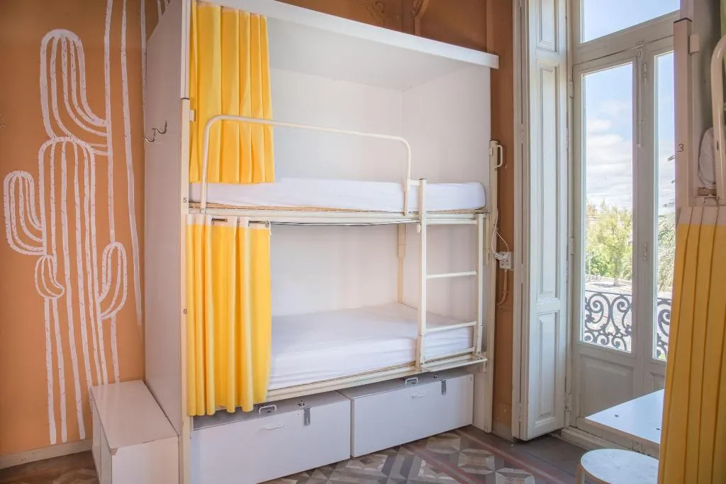Bed in dormitory CAPACITY 6 WITH SHARED BATHROOM Room, The River Hostel, Valencia