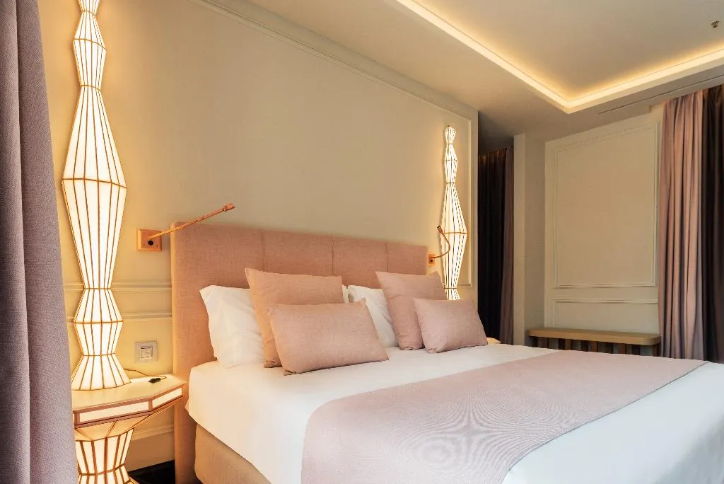 DOUBLE SUPERIOR Room, Room Mate Gran Filippo, Rome Fontana Di Trevi, Rome