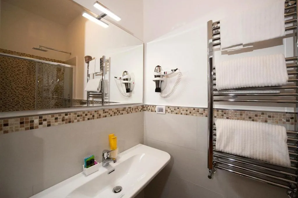 Room, Residenza Le Fonticine, Florence