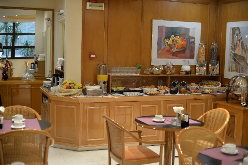 Restaurant, Victory Inn, Athens