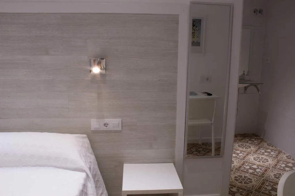 Room, Hostal Nova, Barcelona