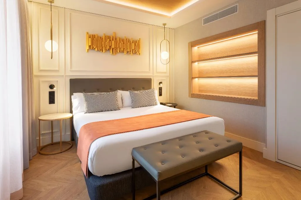 TRIPLE STANDARD Room, Catalonia Goya, Madrid