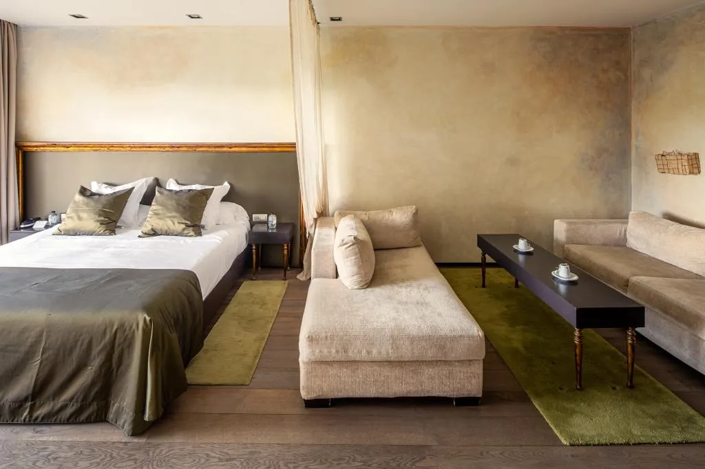 SUITE GARDEN VIEW Room, Hotel Castell D'Emporda, Barcelona