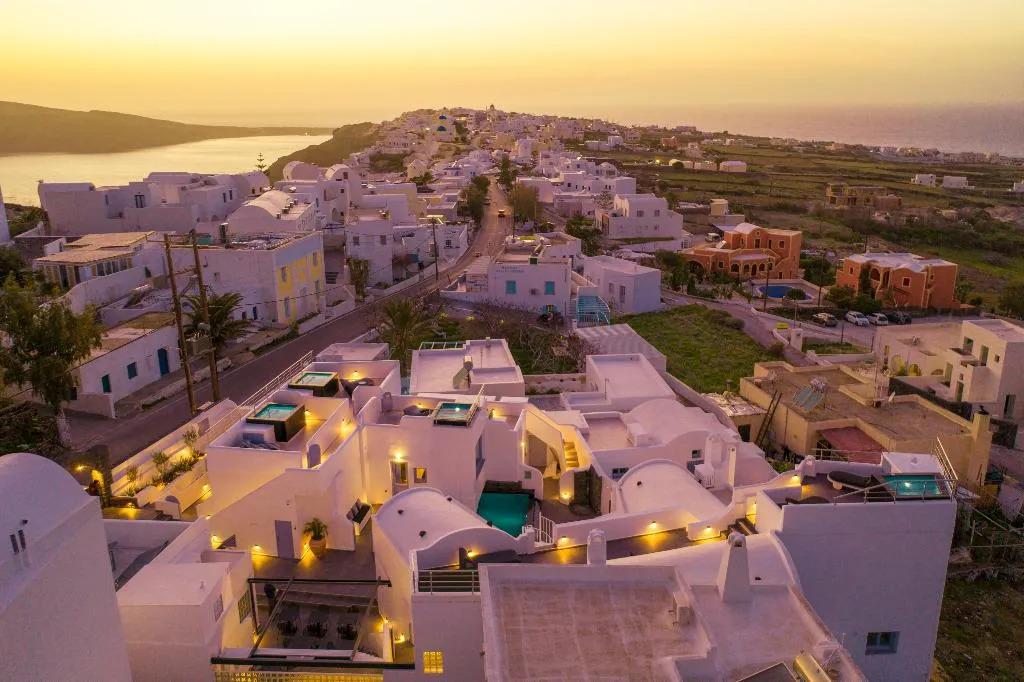 General view, Sole D'Oro Luxury Suites, Santorini