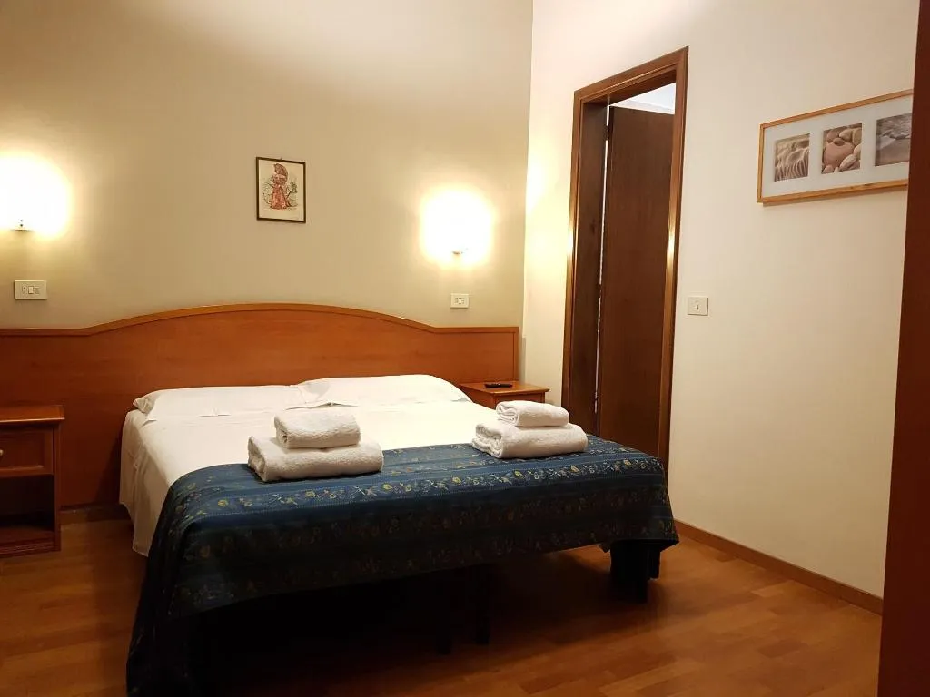 Room, Soggiorno Madrid, Florence