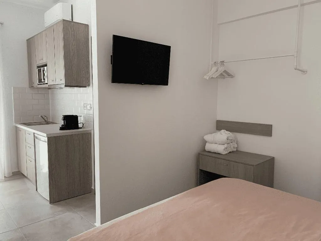 STUDIO PARTIAL SEA VIEW Room, Sonio Beach, Crete
