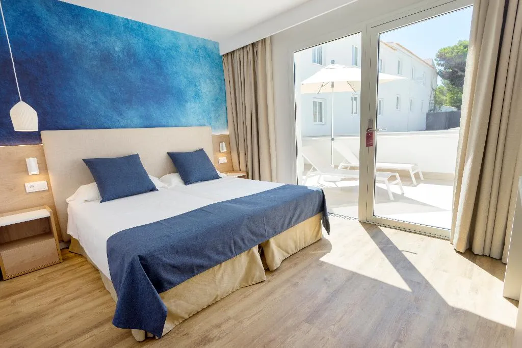 Double or Twin STANDARD Room, Parque Nereida Suites Hotel, Majorca