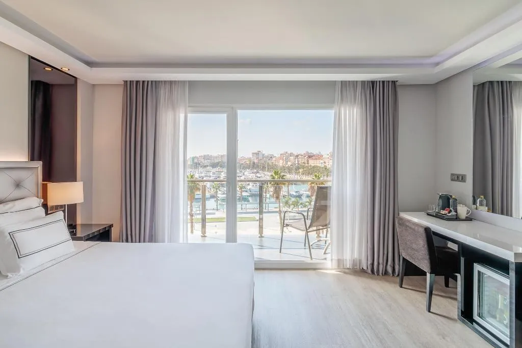 Room STANDARD Room, Melia Alicante, Costa Blanca