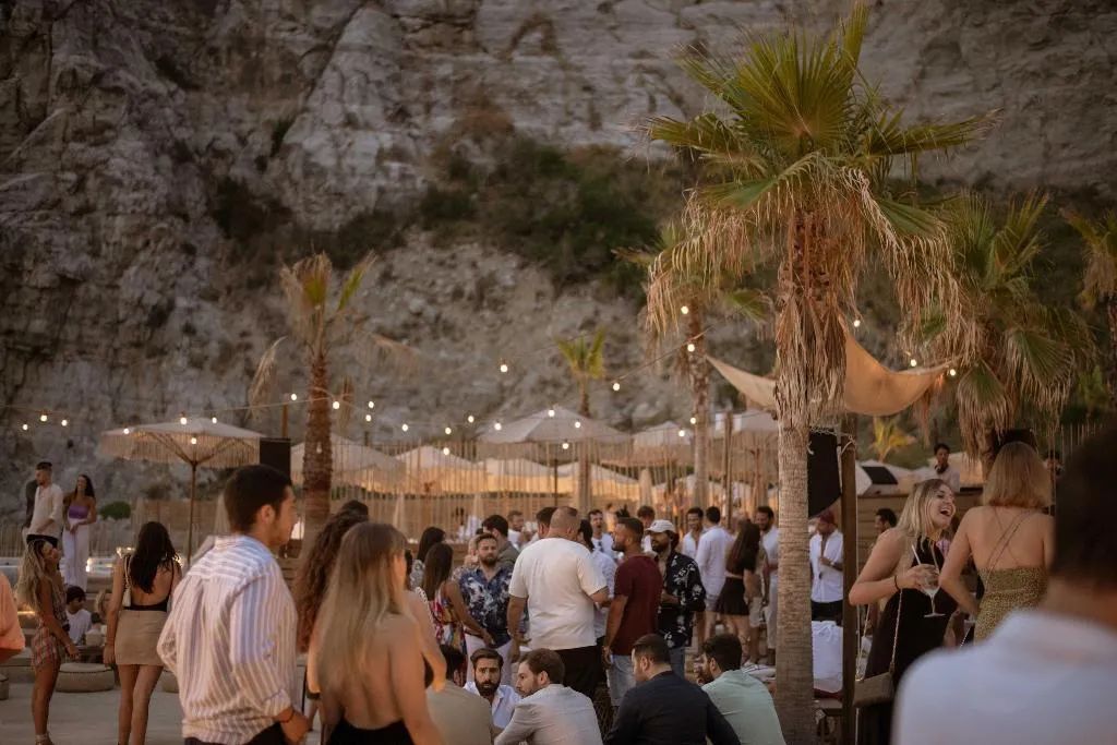 Sports and Entertainment, Maya Beach Resort, Naples