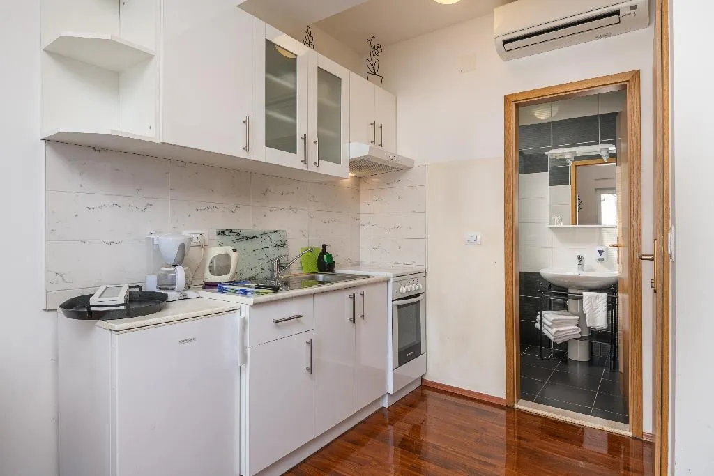 STUDIO WITH BALCONY Room, Apartments Didan, Dubrovnik