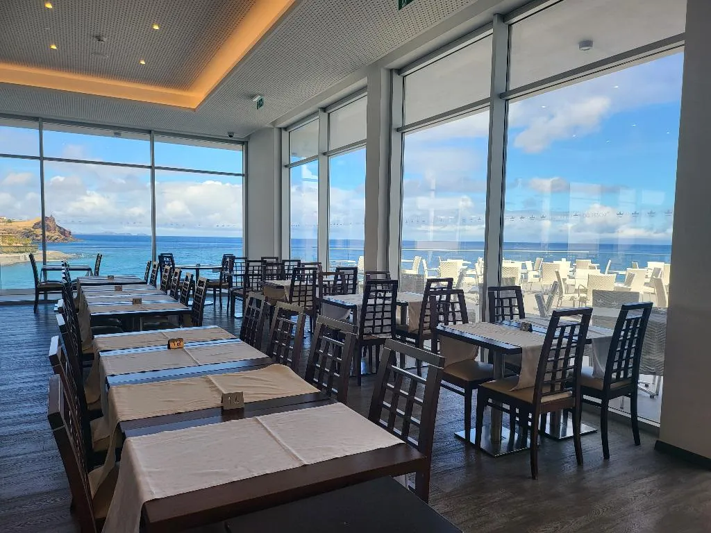 Restaurant, Royal Orchid, Madeira