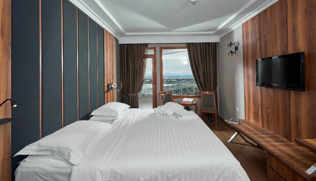 DOUBLE SEA VIEW Room, Royal Hotel Thessaloniki, Halkidiki