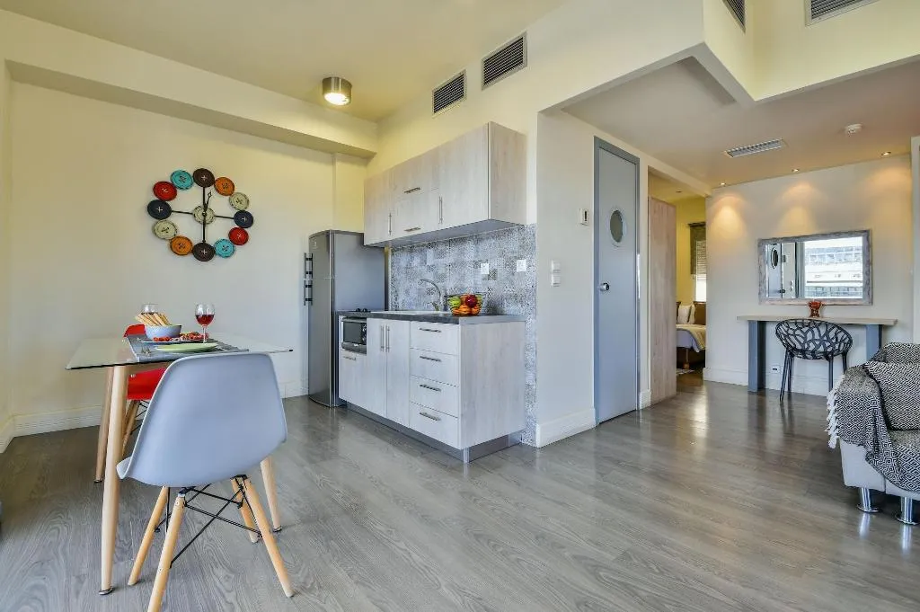 Room, Athens Way Lofts, Athens