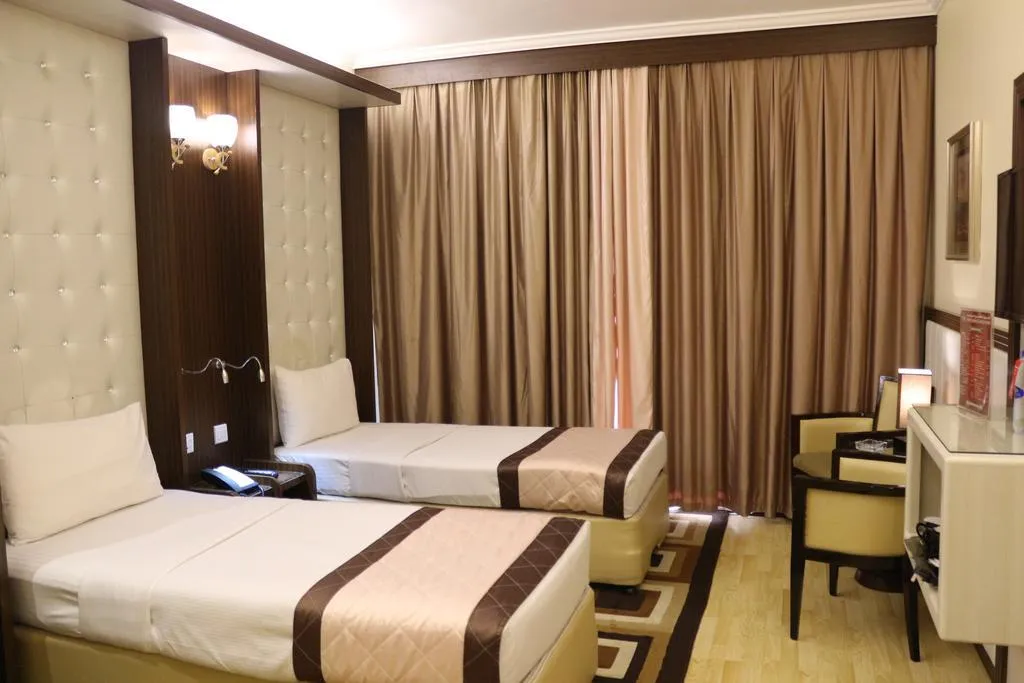 Double or Twin DELUXE Room, Al Khaleej Grand, Dubai