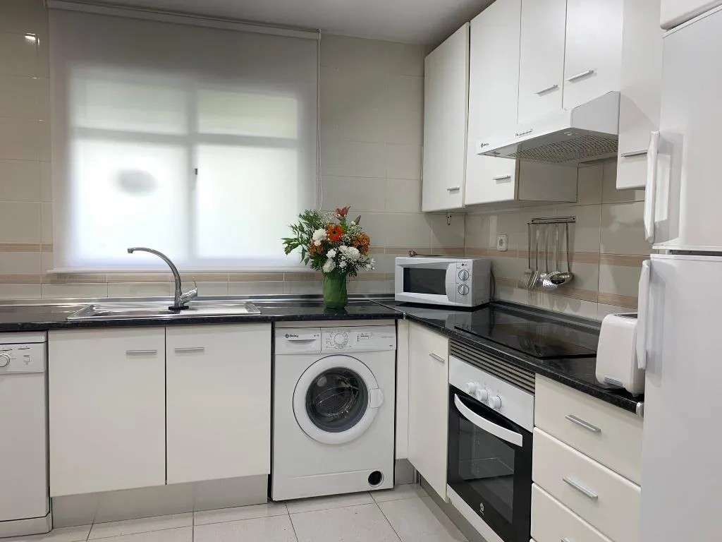 APARTMENT CAPACITY 2 TWO BEDROOMS Room, Aloha Gardens, Costa Del Sol