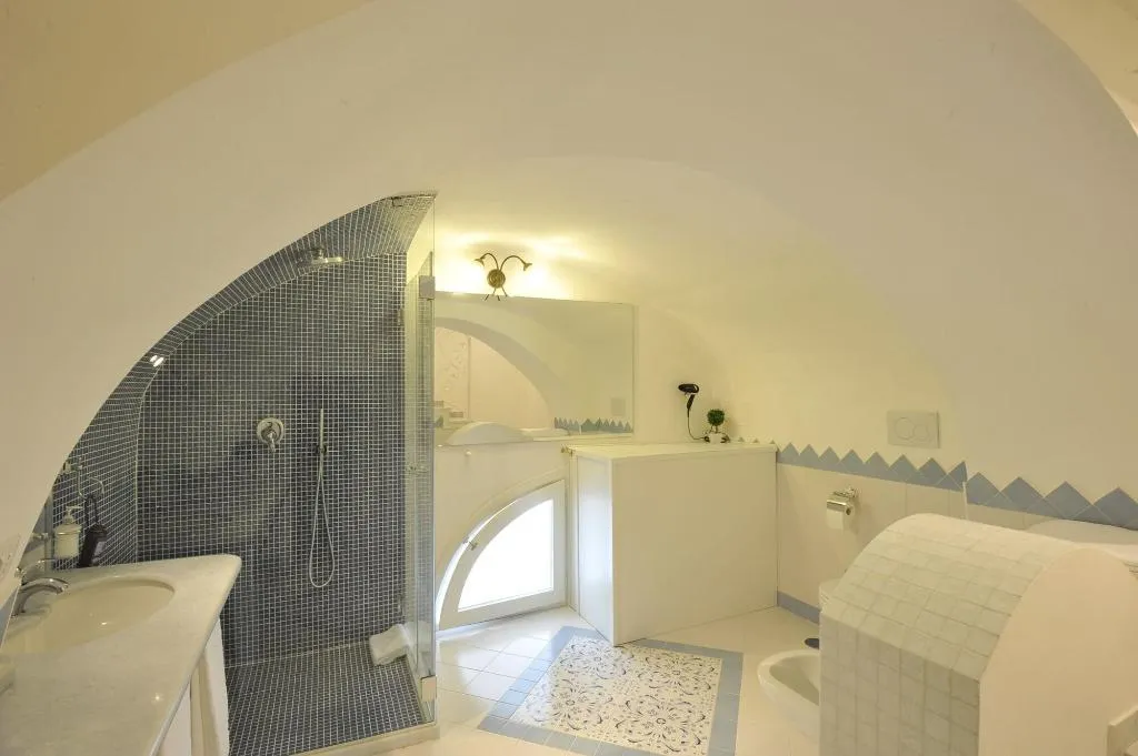 Room, Surriento Suites, Naples