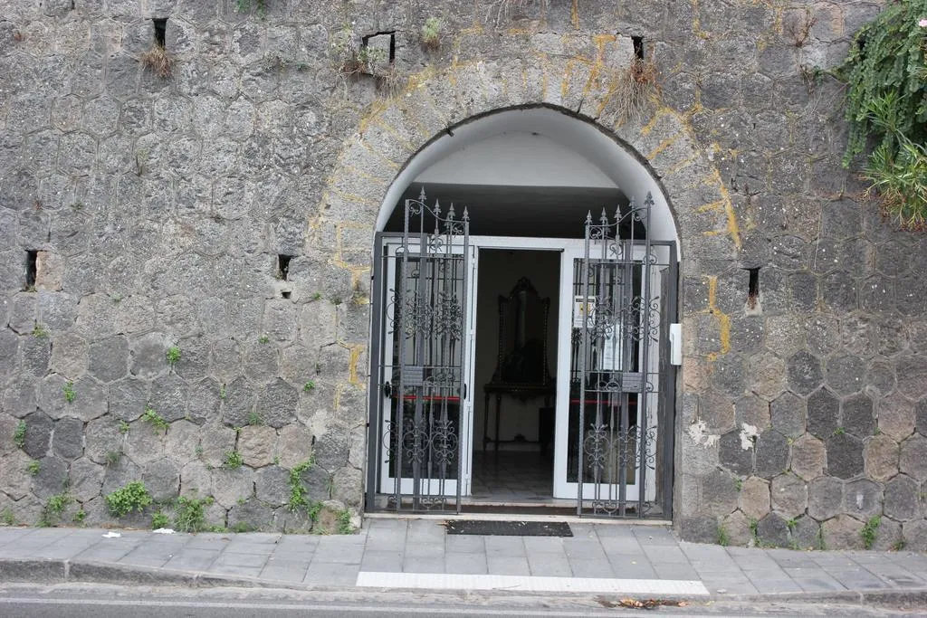 General view, L'Approdo, Naples