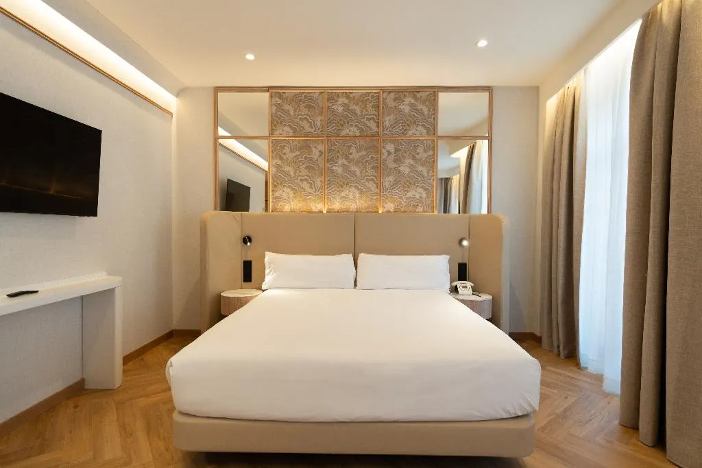 QUADRUPLE STANDARD Room, Petit Palace Chueca, Madrid