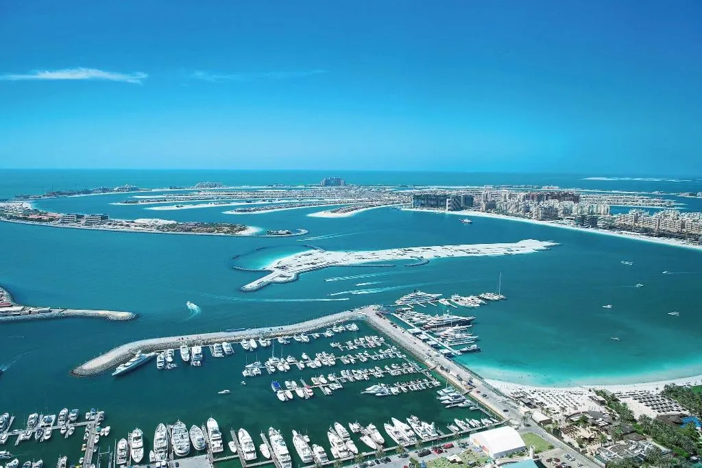 Room, Dubai Marriott Harbour Hotel & Suites, Dubai