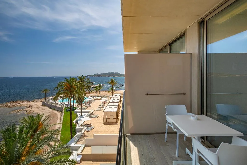 Double or Twin SEA VIEW WITH AIR CONDITIONING Room, Torre del Mar Ibiza, Ibiza