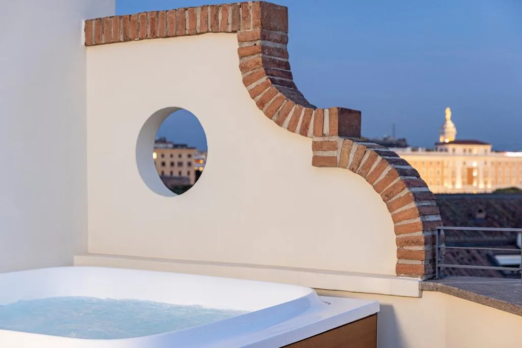 JUNIOR SUITE WITH TERRACE Room, Anantara Palazzo Naiadi Rome Hotel, Rome