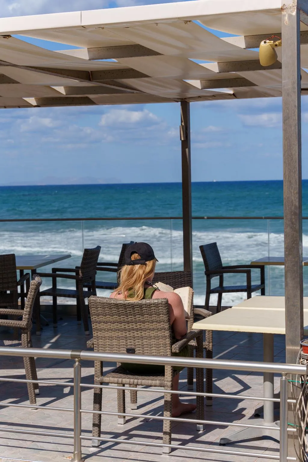 Terrace, Dedalos Beach Hotel, Crete