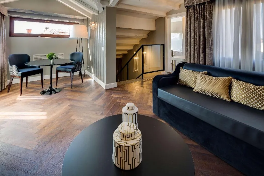 TRIPLE DELUXE Room, CHC Continental, BW Premier Collection, Venice