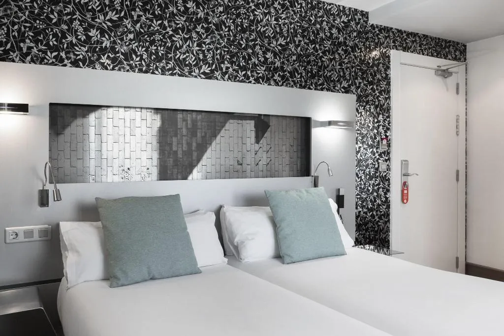 QUADRUPLE SUPERIOR Room, Petit Palace Plaza Mayor, Madrid