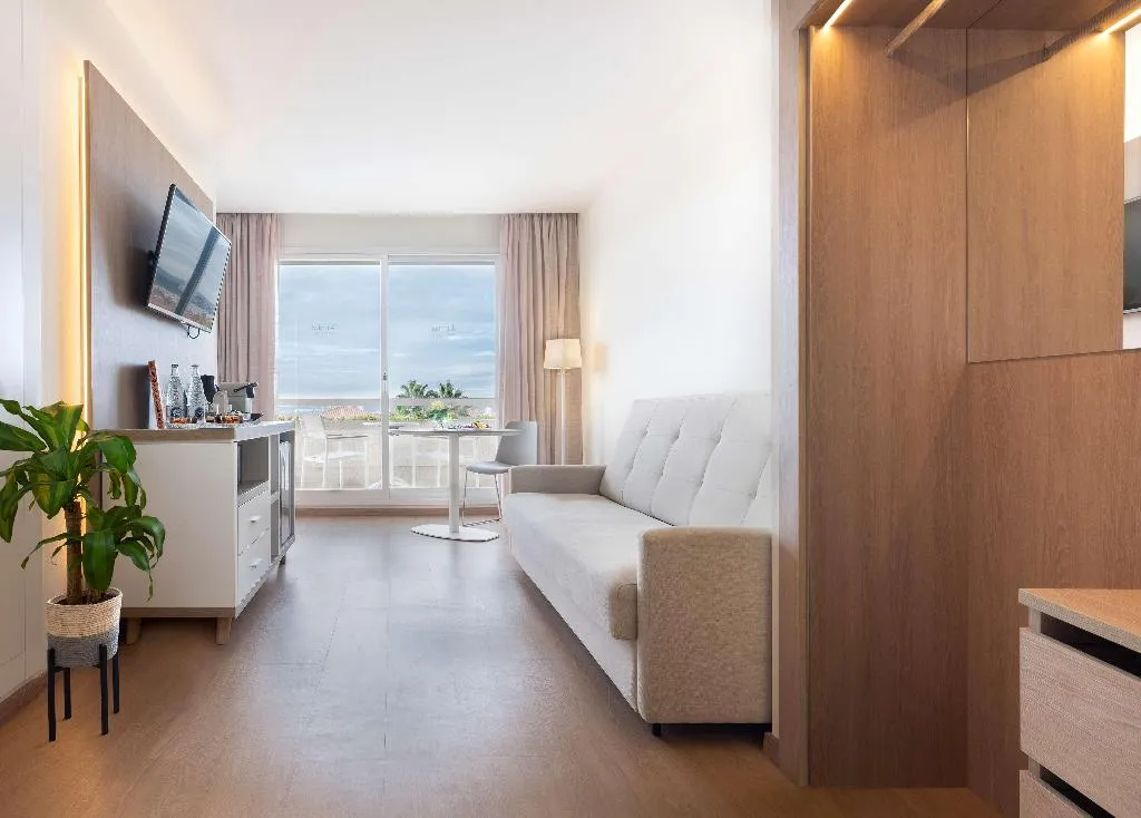 JUNIOR SUITE STANDARD Room, Melia Sitges, Costa Brava