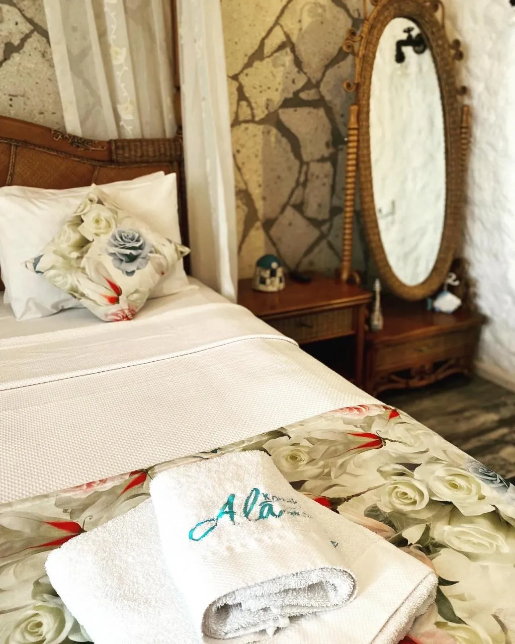 SUITE WITH JACUZZI Room, Ala Konak Otel, Izmir