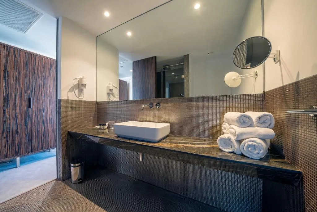 DOUBLE CLASSIC Room, Hotel Bellevue-Superior City Hotel, Split