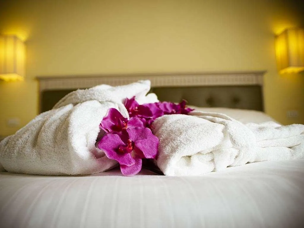 Room, LHP Certaldo Resort, Florence