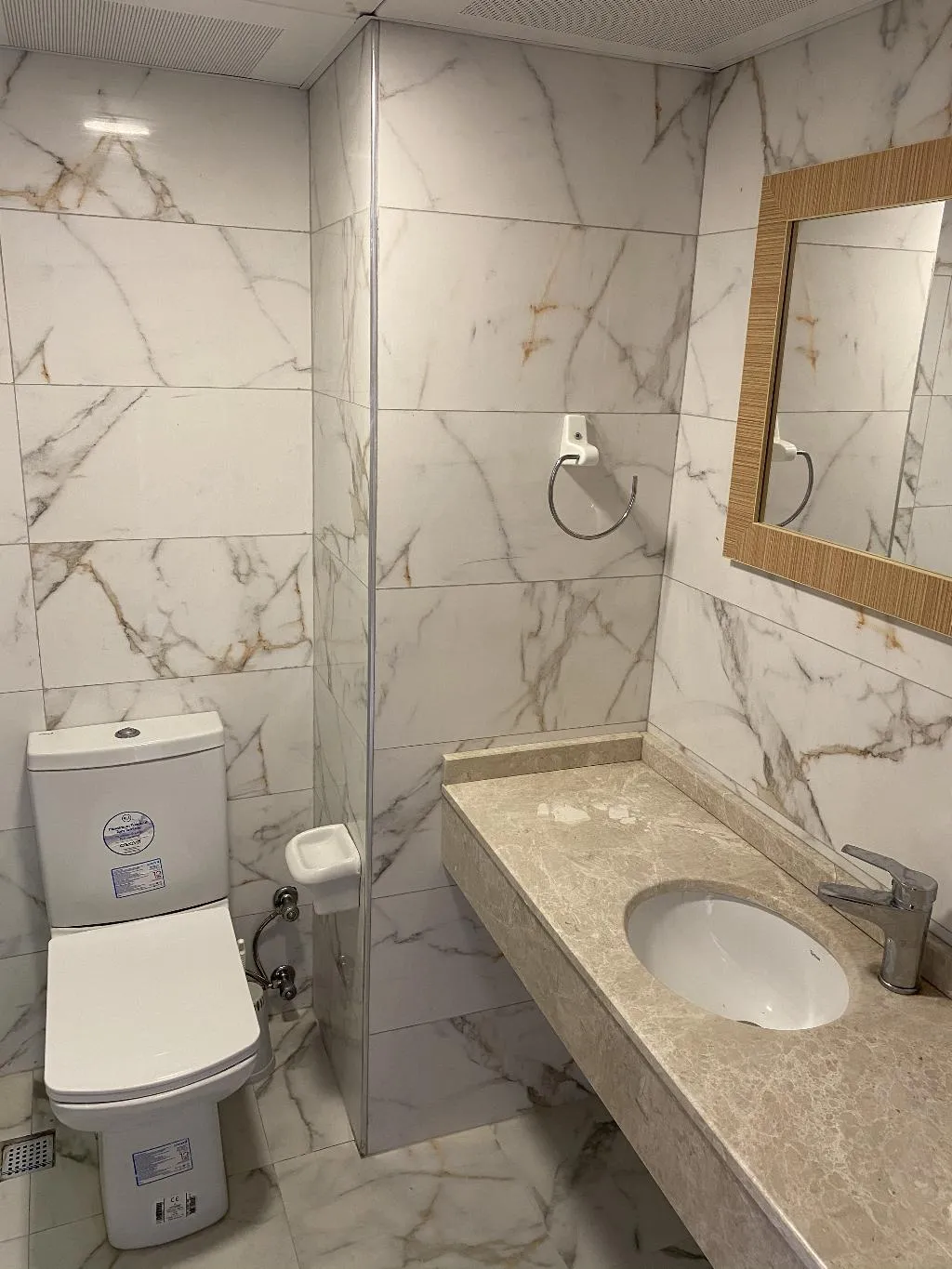 QUADRUPLE LAND VIEW Room, Tuntas Family Suites Kusadasi, Izmir