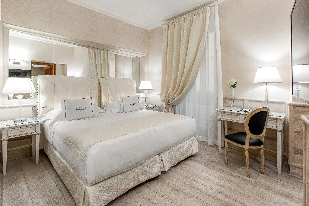 DOUBLE SUPERIOR Room, Hotel Barocco, Rome