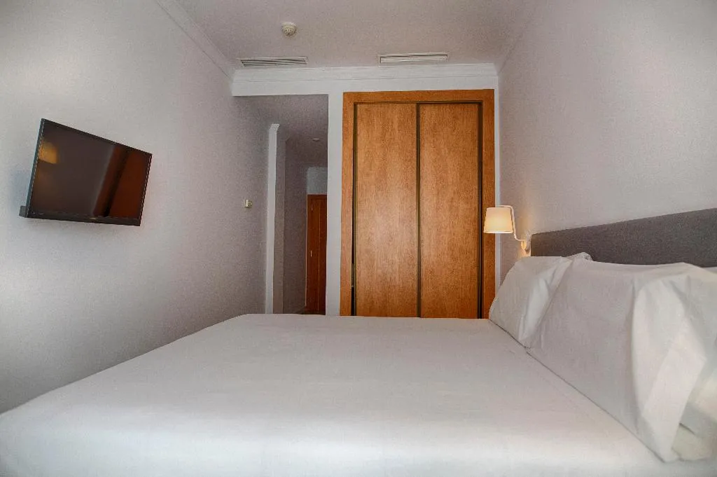 DOUBLE SINGLE USE CLASSIC Room, Sercotel Tribuna Malaga, Costa Del Sol