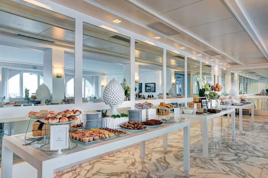 Restaurant, Grand Hotel Riviera, Naples
