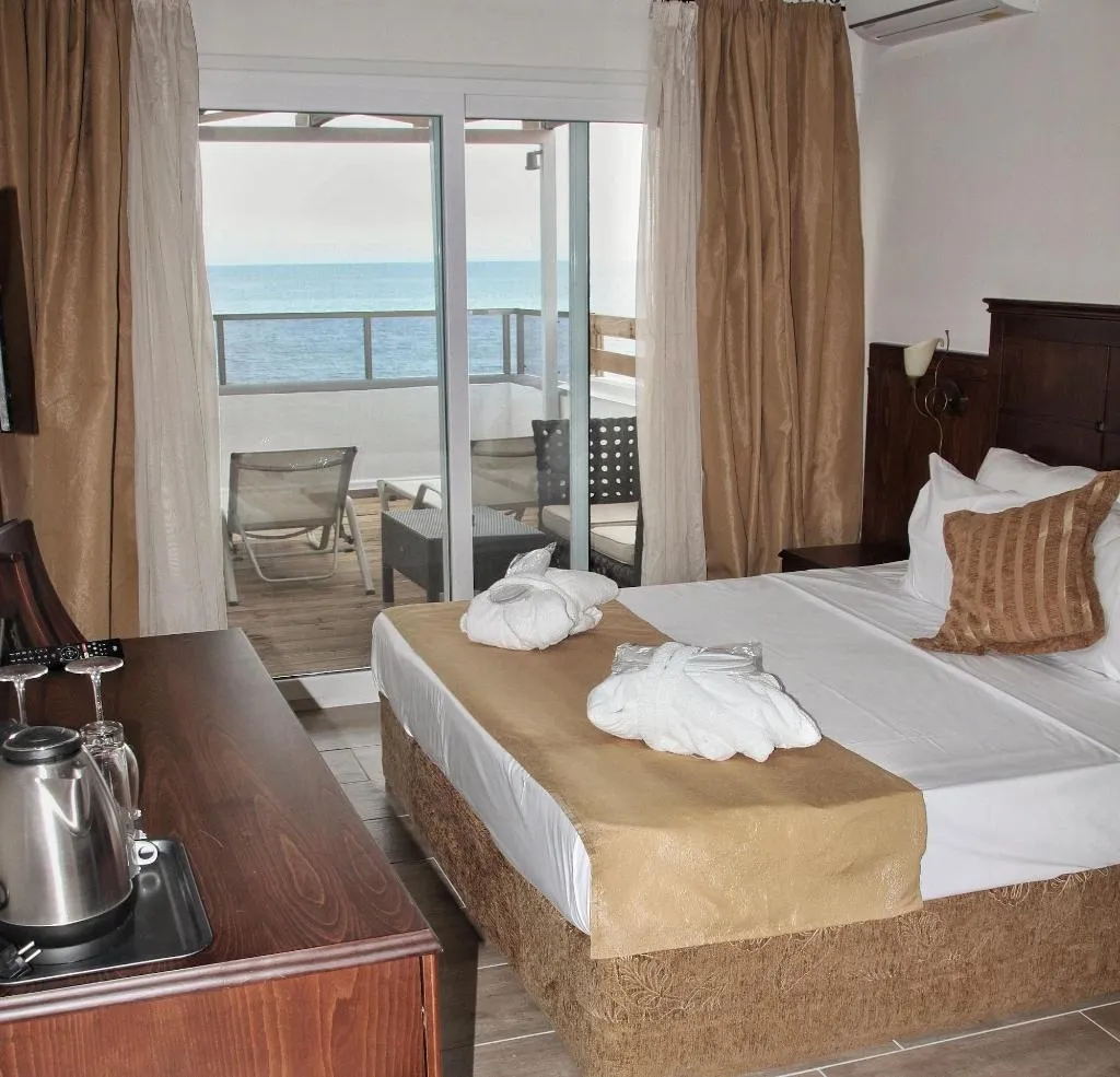 Room, Paralia Beach Boutique Hotel, Thessaloniki
