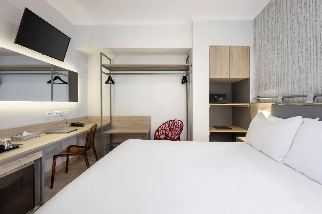 SINGLE TWO BEDS Room, Pan, Athens