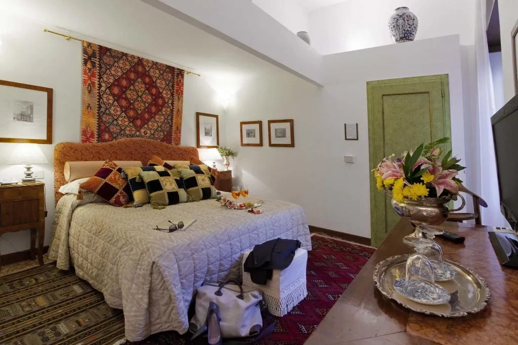 DOUBLE DELUXE KING BED Room, Palazzetto Pisani, Venice